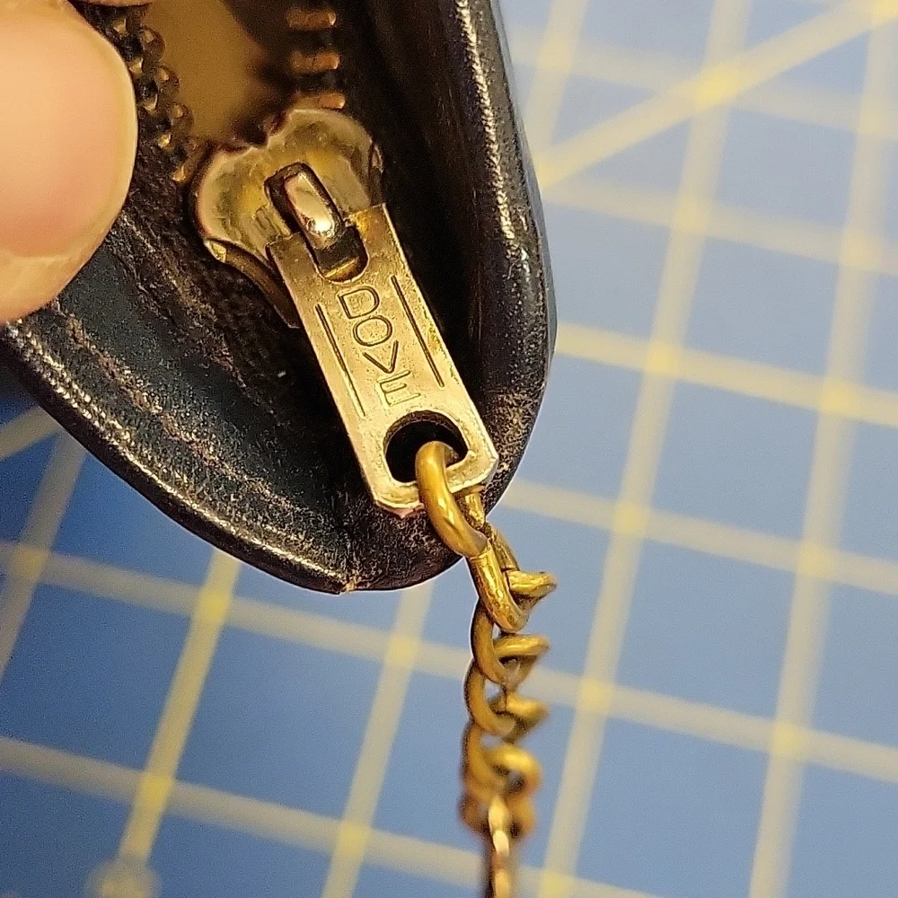 Dove Vintage Zipper Clutch Purse Dark Blue Leather 13 x 7 x 1
